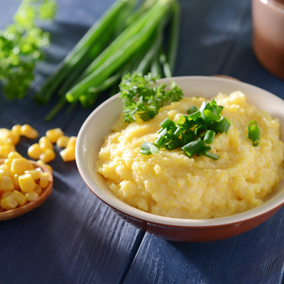 Serowo-ziołowa polenta